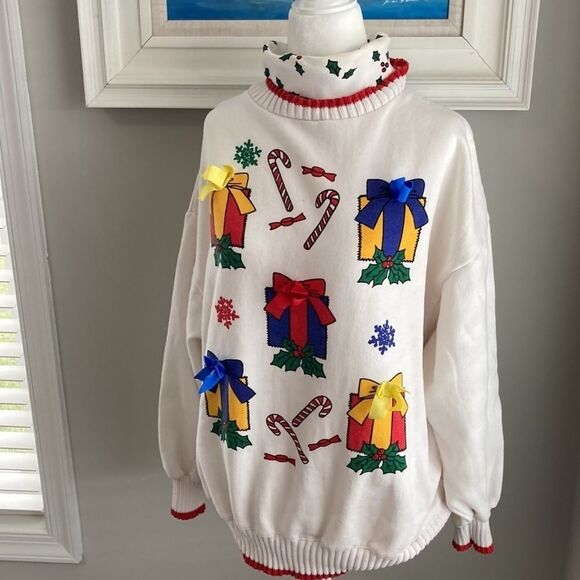 Vintage Holiday Present Christmas Turtleneck Sweatshirt - Picture 2 of 11